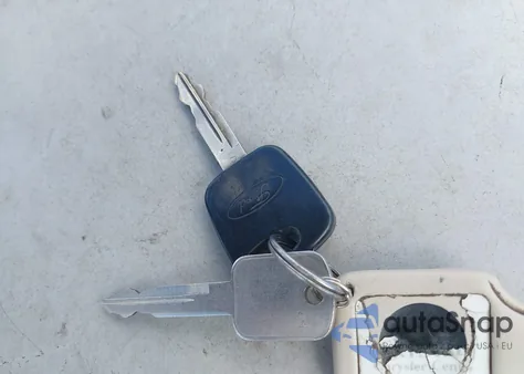 2000 Ford Explorer Sport из США, поврежденный, VIN 1FMYU60X2YUB09440